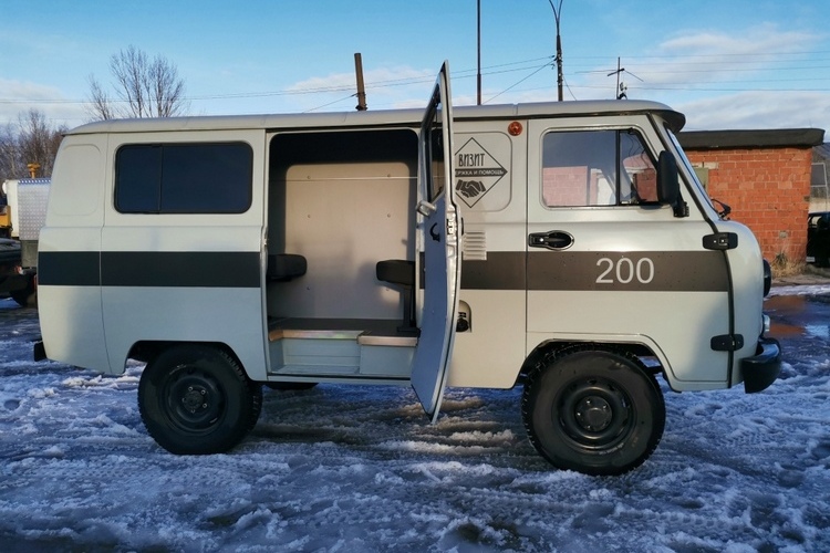Спецавтомобили для перевозки трупов - УАЗ 3909