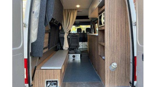 Мерседес Спринтер Классик автодом на 5-х путешественников и 2 спальных места-2