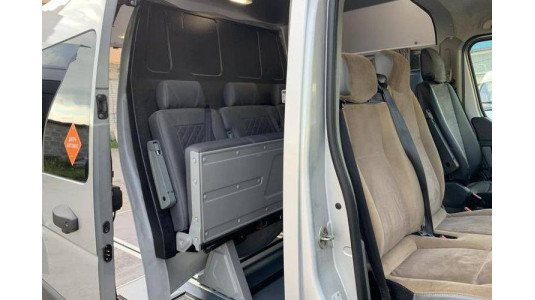 Установка диванов Тандем в микроавтобус Renault Master - Рено Мастер-8