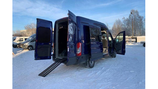 Мотодом на базе автомобиля Форд Транзит-2