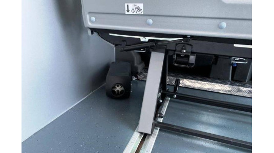 Переоборудуем Ford Transit в Деловое купе с помощью двух диванов-трансформеров ТАНДЕМ!-13