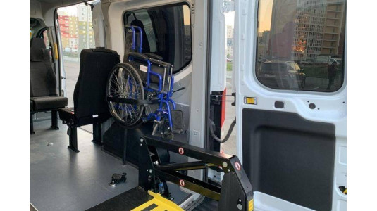 Микроавтобус Ford Transit для перевозки инвалидов (северный вариант)-8
