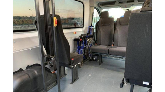 Микроавтобус Ford Transit для перевозки инвалидов (северный вариант)-9