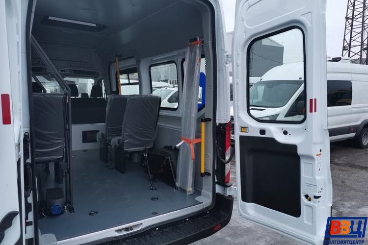 Ford Transit - Микроавтобус для перевозки инвалидов с пандусом
