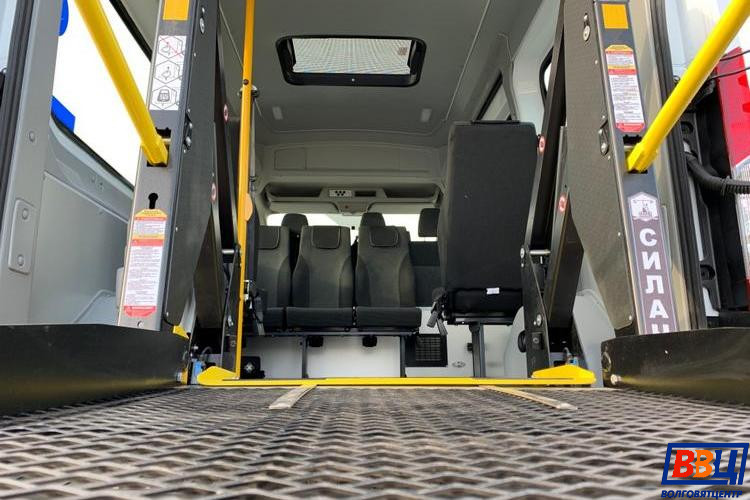 Ford Transit - Микроавтобус для инвалидов с гидроподъемником