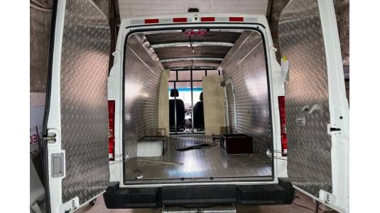 Переделка фургона Iveco-4