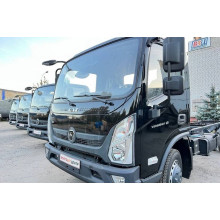 ГАЗ Валдай перекрасили из белого в черный цвет