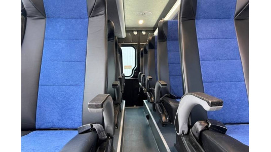 Междугородний автобус Mercedes Sprinter (Мерседес Спринтер)-7