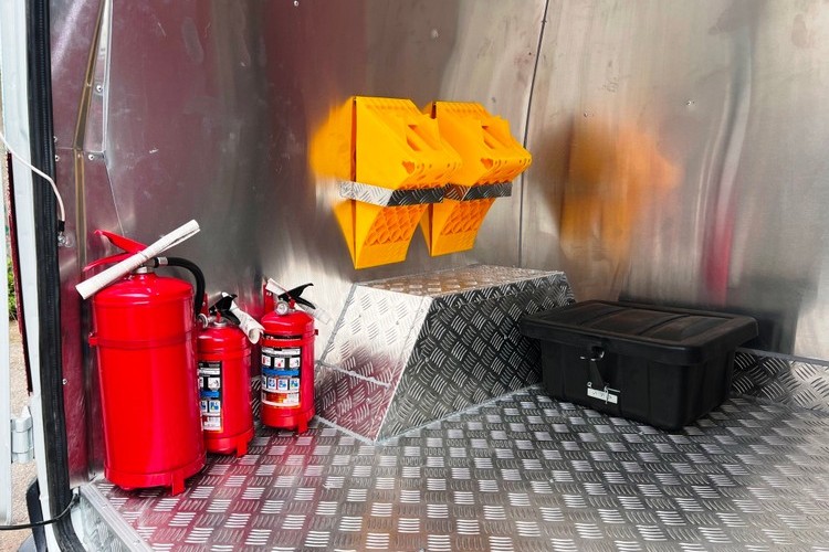 Соболь 27527 для перевозки взрывчатых веществ, опасных грузов EXII класс опасности 1-19