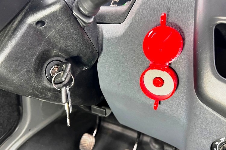 Соболь 27527 для перевозки взрывчатых веществ, опасных грузов EXII класс опасности 1-27