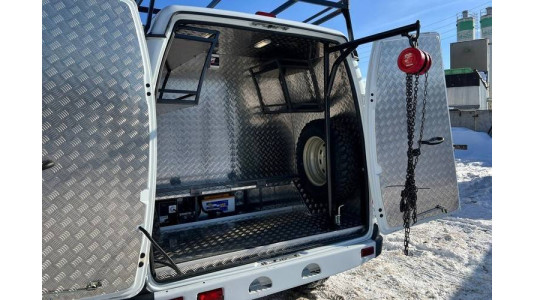 Переоборудование Соболь 4х4 в авторемонтную мастерскую-7