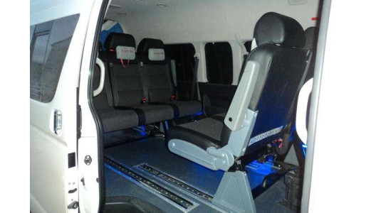 Установка салона "Ривьера" на микроавтобус Toyota Hiace - Тойота Хайс-3