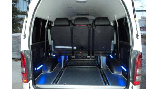 Установка салона "Ривьера" на микроавтобус Toyota Hiace - Тойота Хайс-4