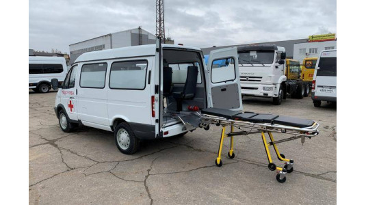 Санитарный транспорт для перевозки больных-5