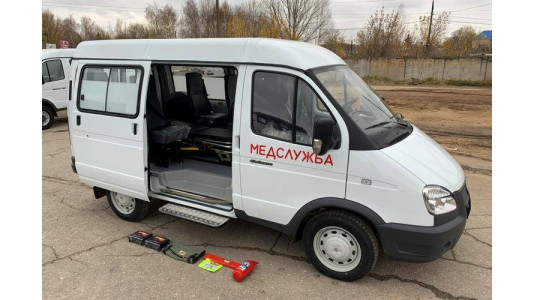 Санитарный транспорт для перевозки больных-12