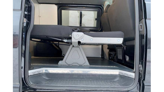 Установка диванов Тандем в микроавтобус Volkswagen - Фольксваген-11