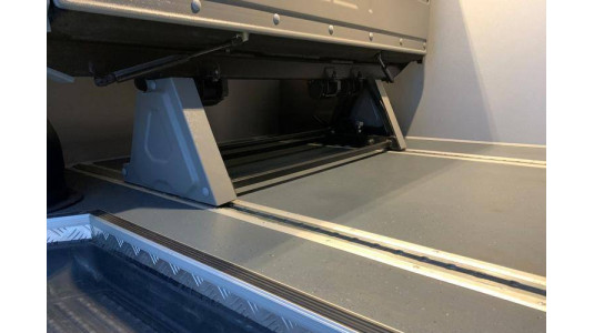 Установка диванов Тандем в микроавтобус Volkswagen - Фольксваген-12