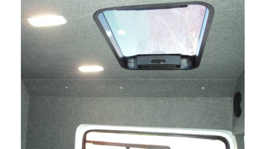 Грузопассажирский микроавтобус Volkswagen Crafter (Фольксваген Крафтер)-2