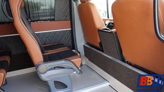 Туристический автобус Volkswagen Crafter (Фольксваген Крафтер)-2