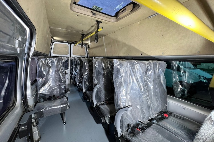 Переоборудование Ford Transit в туристический автобус