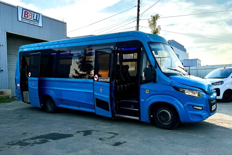 Переоборудуем микроавтобус Iveco Daily VSN-700 в междугородний в ВолгоВятЦентр
