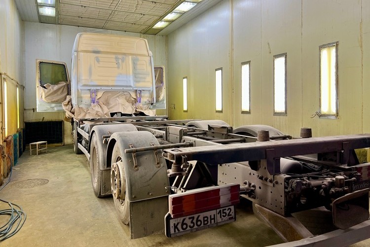 Полная перекраска кабины MERCEDES-BENZ в Нижнем Новгороде