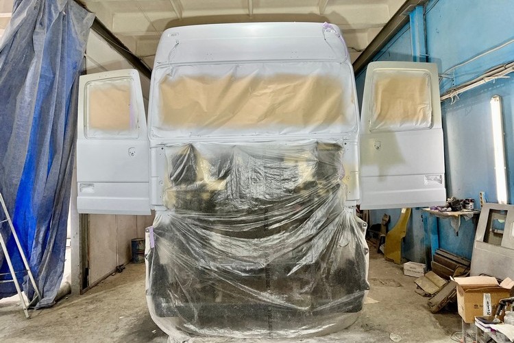 Полная перекраска кабины MERCEDES-BENZ в Нижнем Новгороде