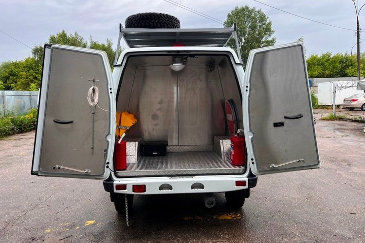 Автомобиль для перевозки опасных грузов Автомобиль для перевозки опасных грузов